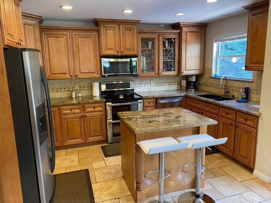 Wasatch Front Home With Pool Close To Everything! 墨累 外观 照片